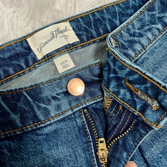 Universal Thread Blue Denim Shorts - Picture 3 of 5
